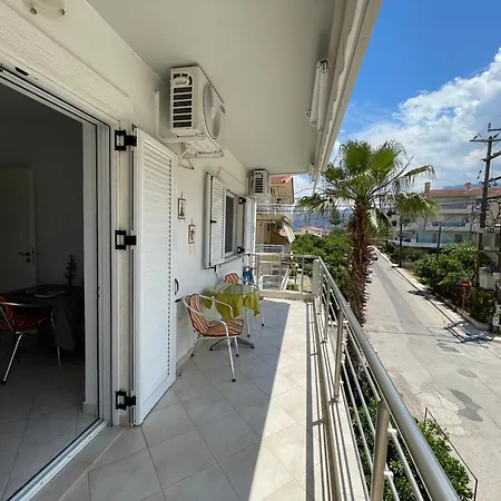 Pearl Of Paralia * Ακράτα